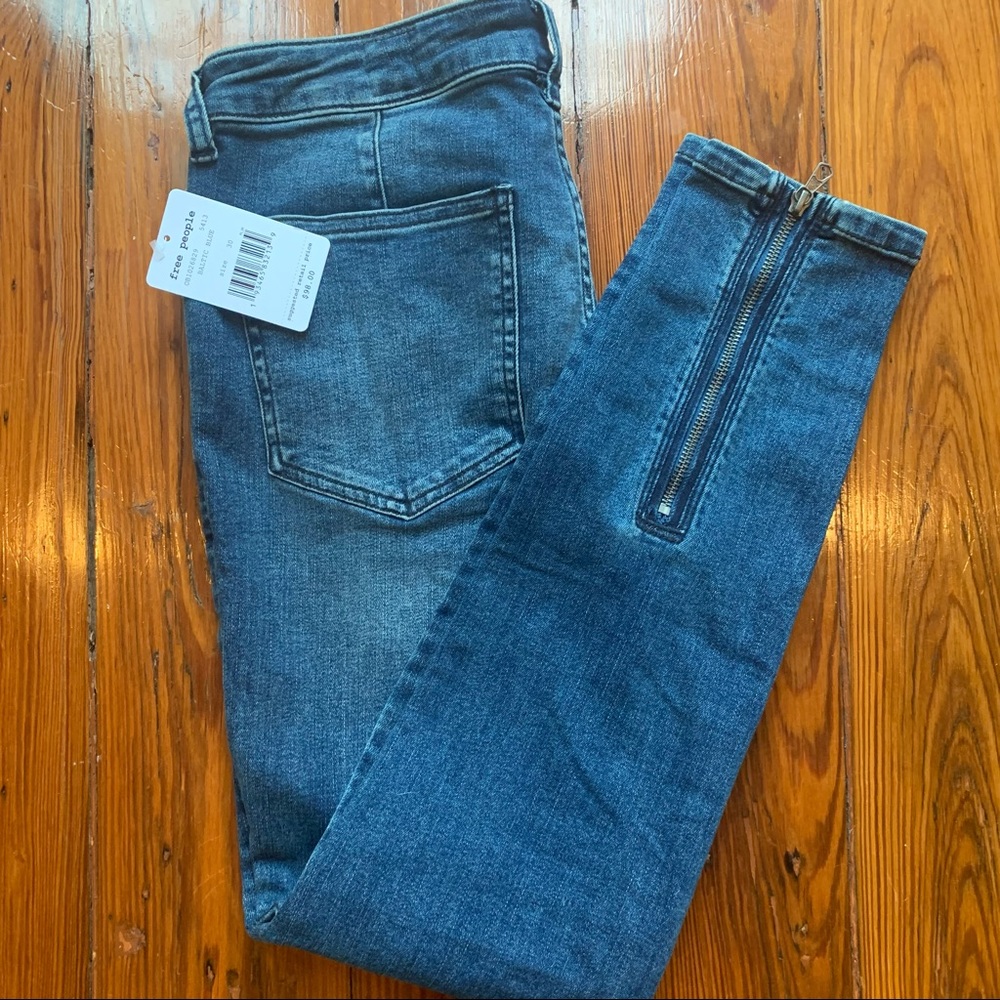 NWT Free People Skinny Jeans